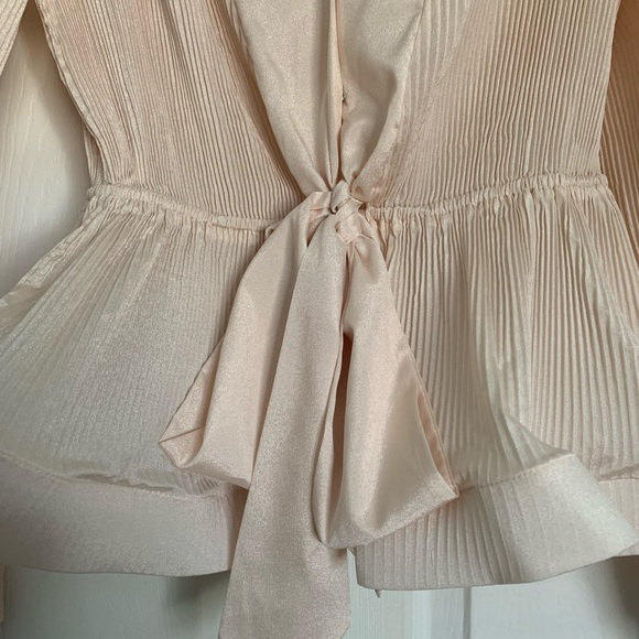 NWT Gracia Balloon Sleeve Tie Front Peplum Blouse - Picture 5 of 8